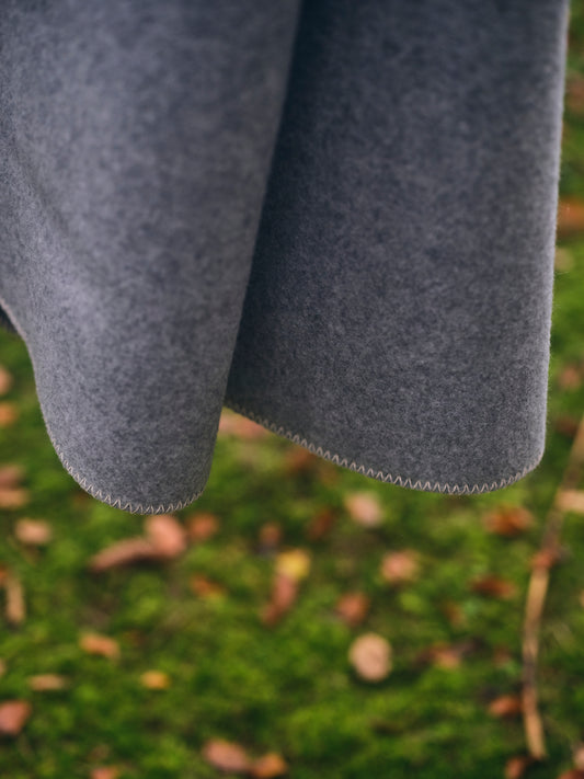 Merino Wolldecke Dunkelgrau-Grau